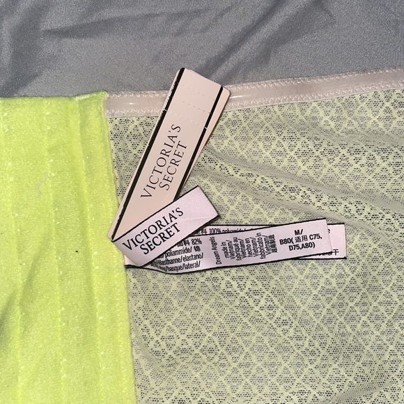 Victoria secret corset - Picture 4 of 17